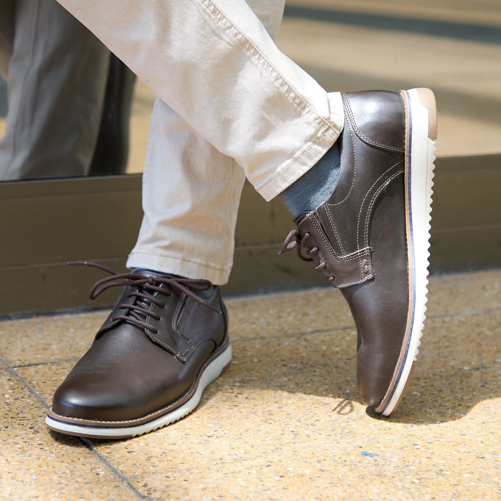 Zapato Specter Café