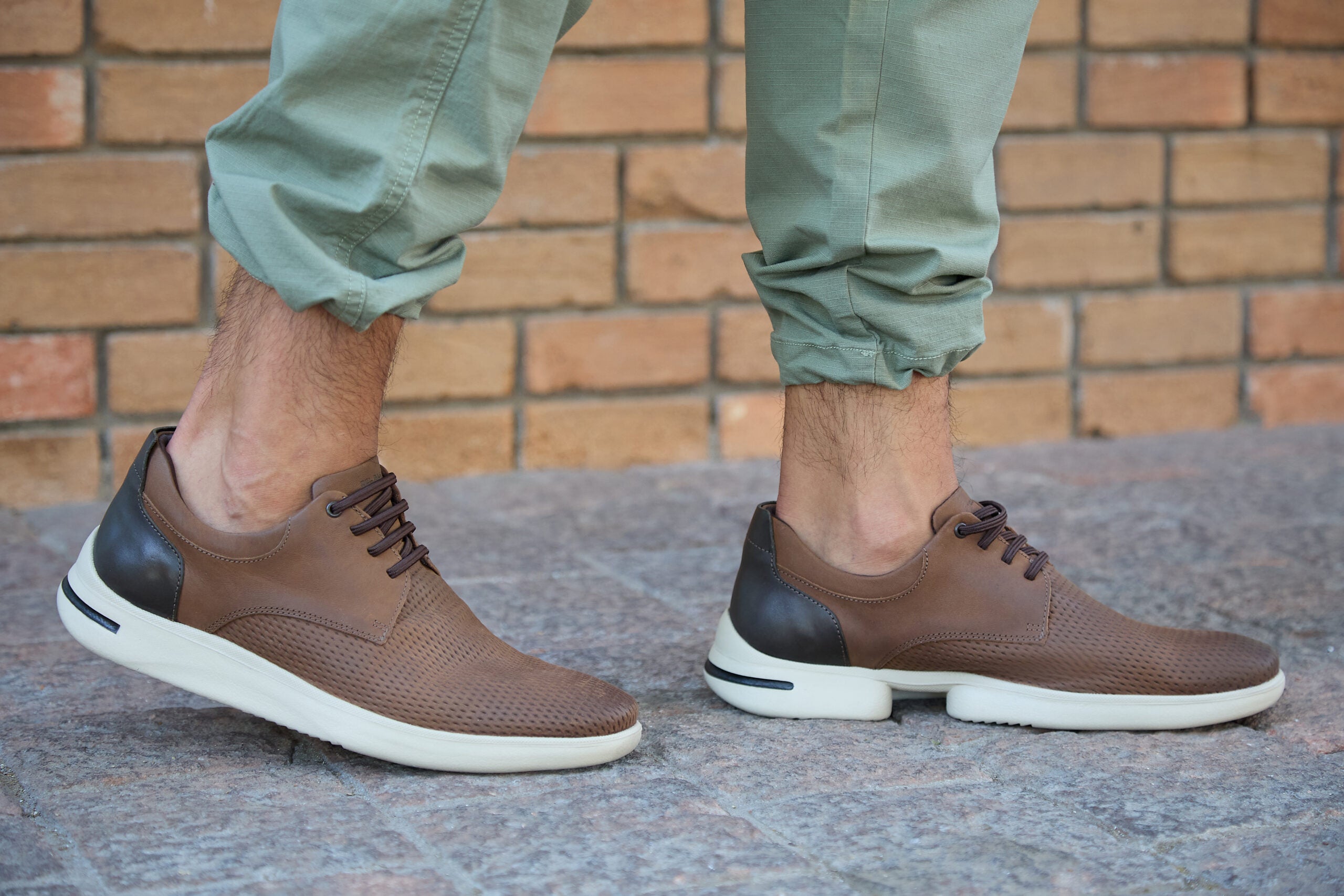 Zapato Clapton Café Claro